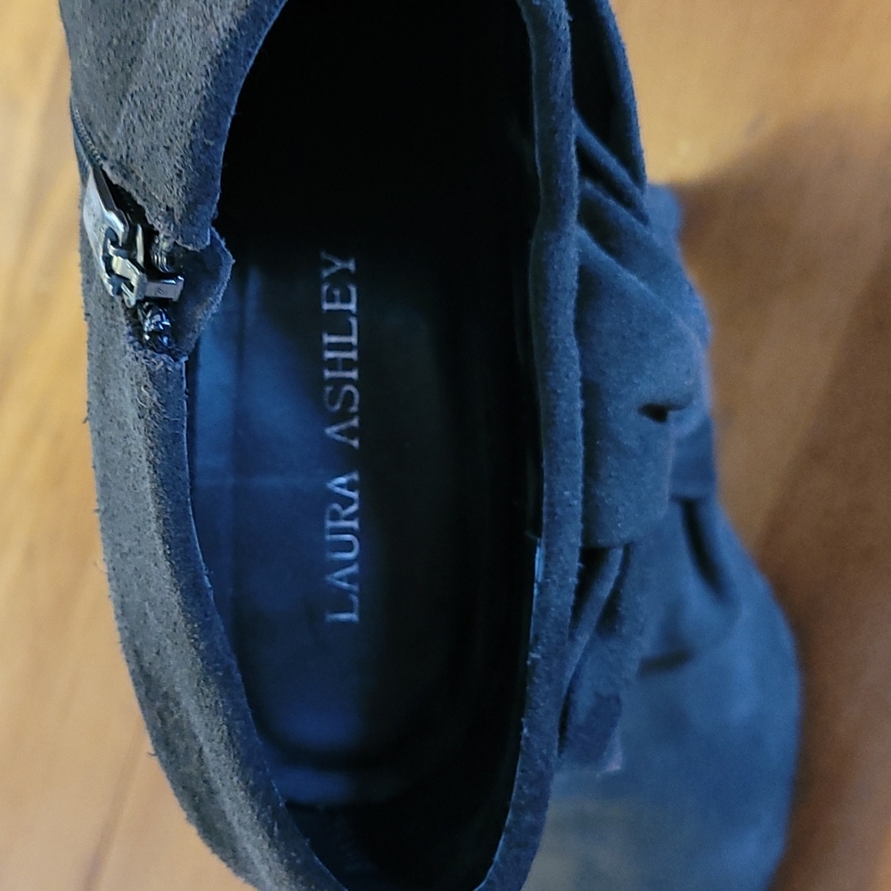 Grey heels - Picture 4 of 6